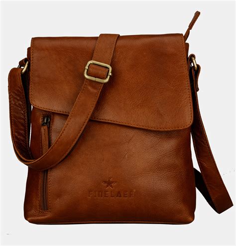 brown crossbody handbags canada.